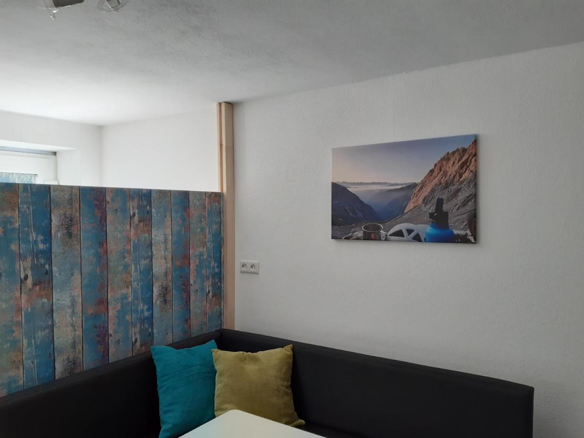 Your Basecamp! Roppen Екстериор снимка